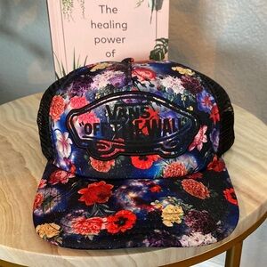 🌺EUC VANS floral snapback ball cap /hat.
